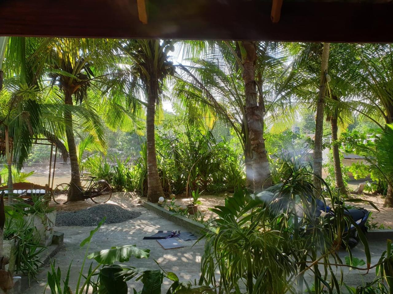 Gems Garden Guest House Tangalle Esterno foto