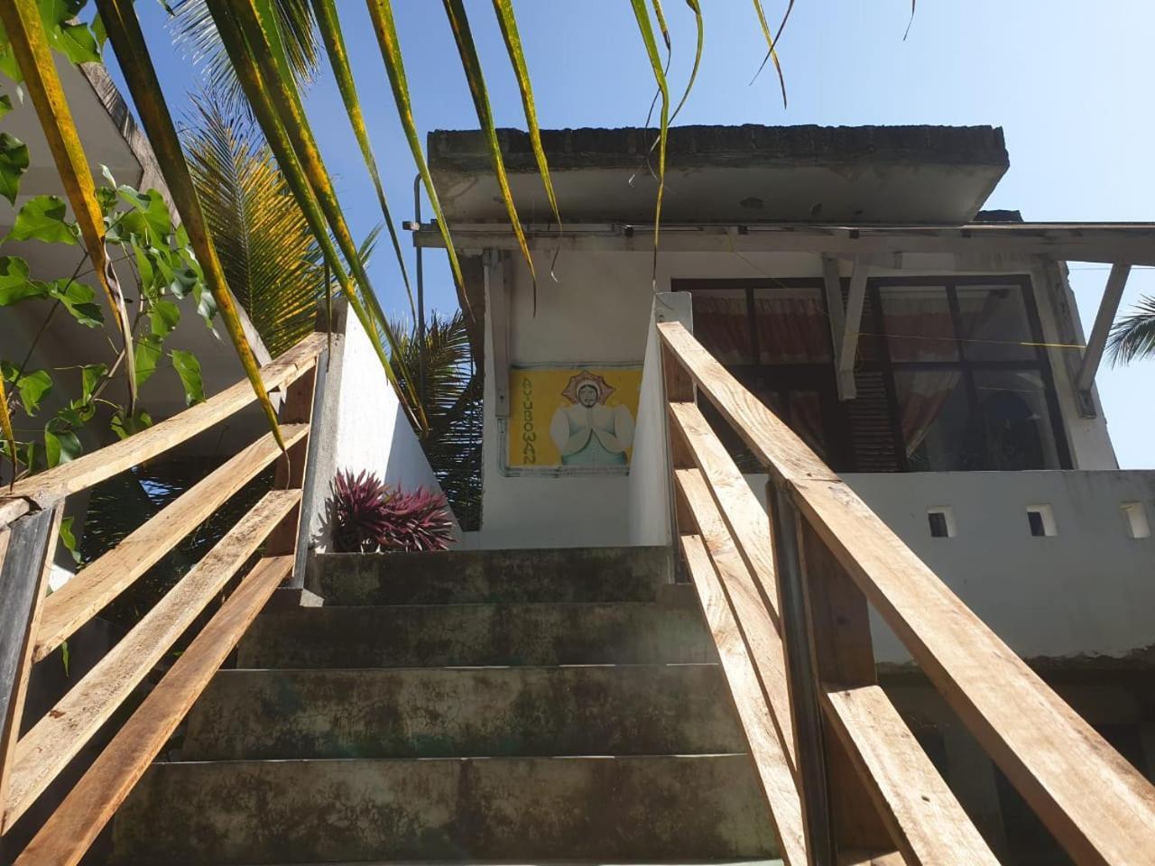 Gems Garden Guest House Tangalle Esterno foto