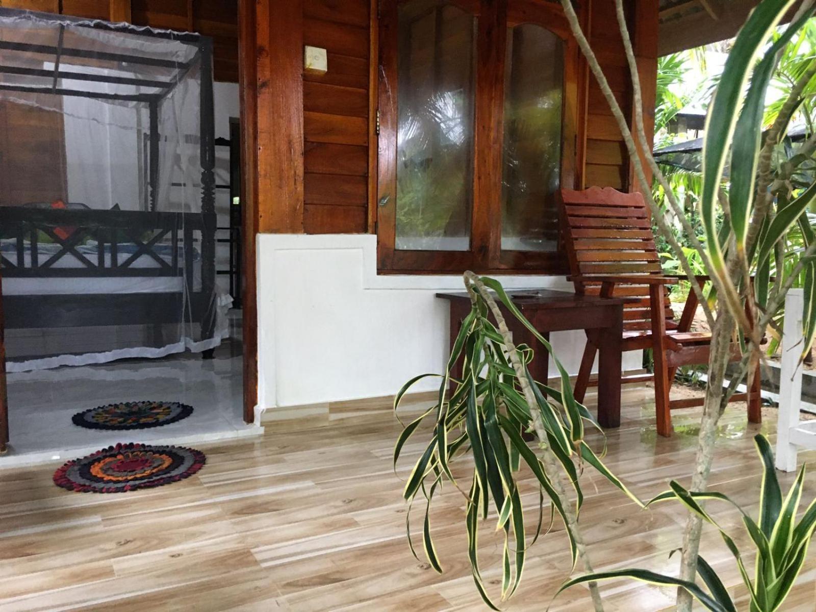 Gems Garden Guest House Tangalle Esterno foto
